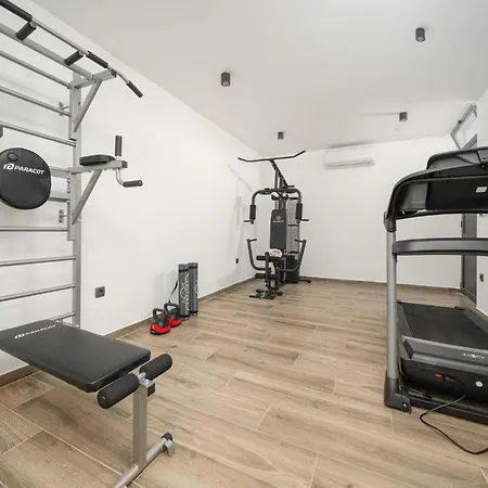 Stunning In With Sauna * Zaboric