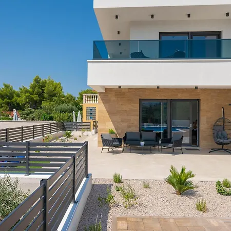 Stunning In With House Sea View Zaboric