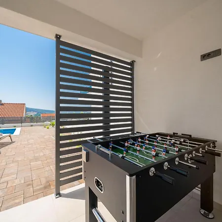 Stunning In With House Sea View Holiday home