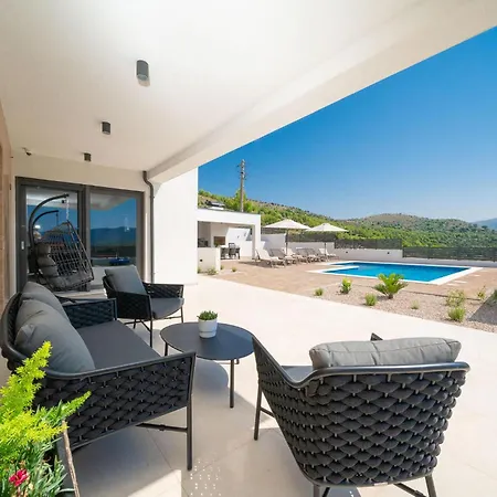 Stunning In With House Sea View Holiday home Zaboric