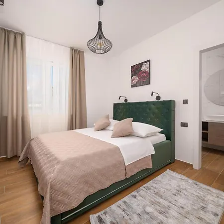Stunning In With House Sea View