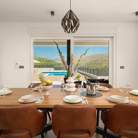 Stunning In With House Sea View Holiday home