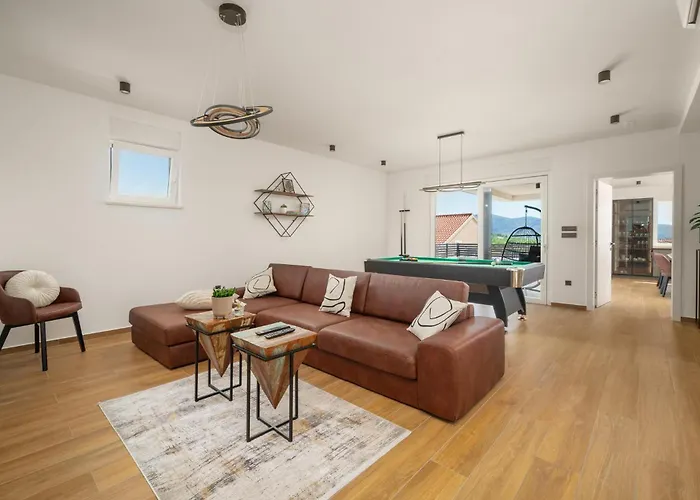 Vikendica Stunning In With Sauna *