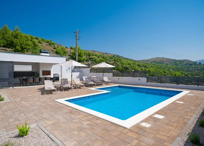 Vikendica Stunning In With Sauna Zaboric