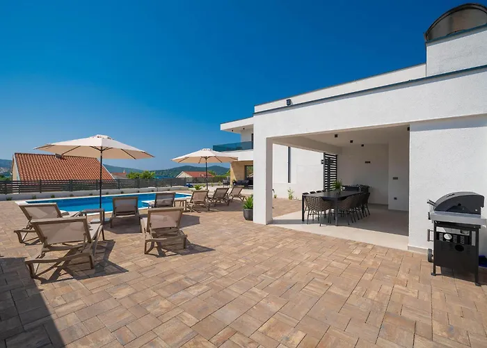 Stunning In With Sauna * Zaboric